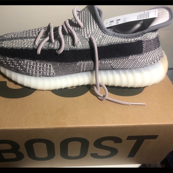 Yeezy 350 Boost main image 4